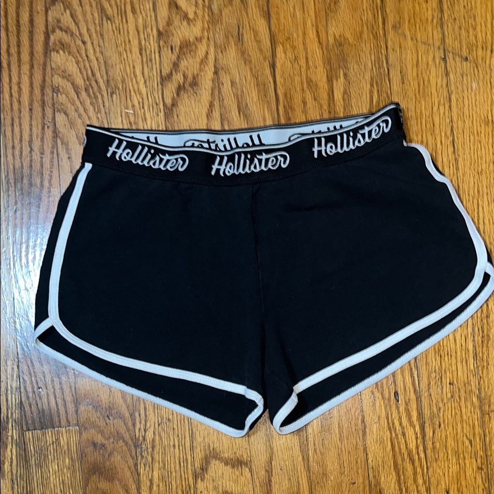 Hollister Women's Black Athletic Shorts with White Piping Size XS - Picture 3 of 6